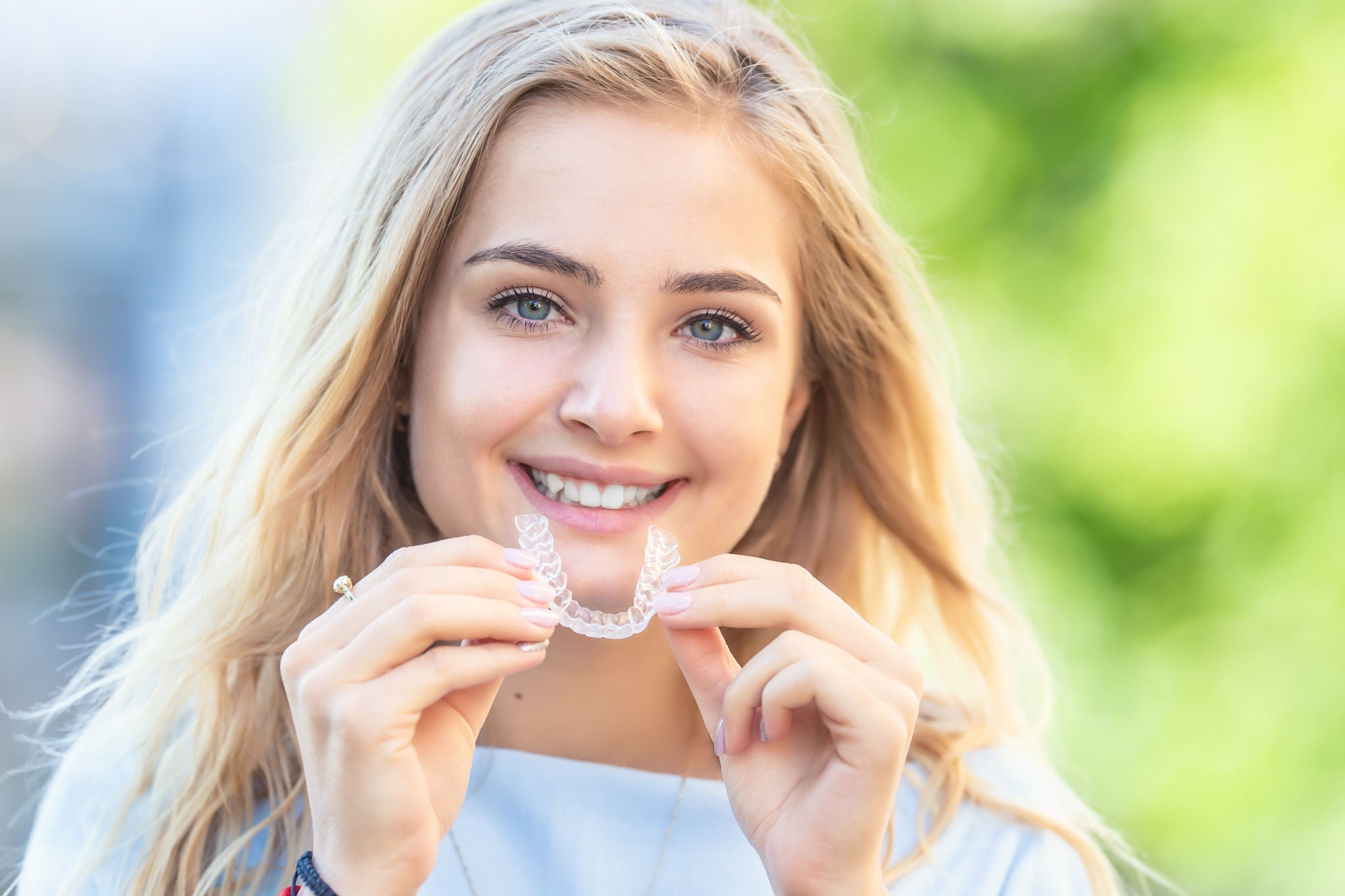 Aparat przezroczysty ortodontyczny Invisalign - efekty